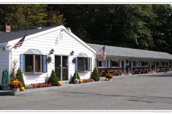 BUCKSPORT MOTOR INN (Bucksport)